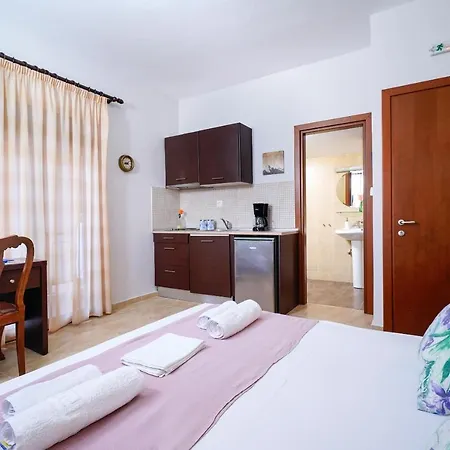 Yanna Apartment *