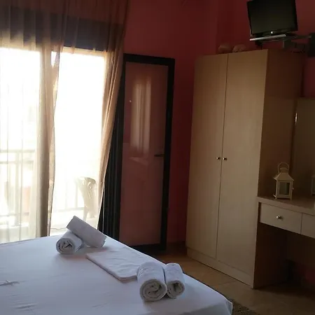 Yanna Apartment