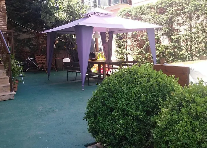 Yanna Apartment *
